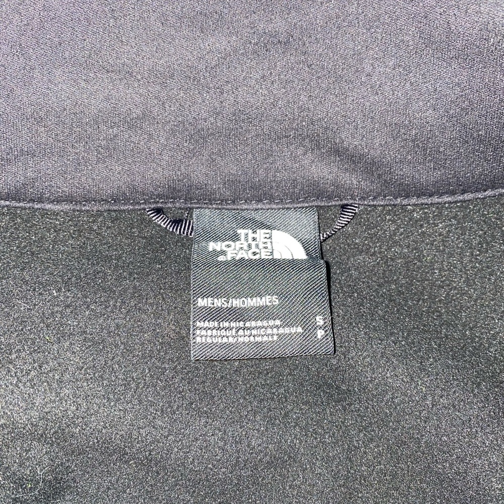 North Face Softshell Jacket - Picture 2 of 3